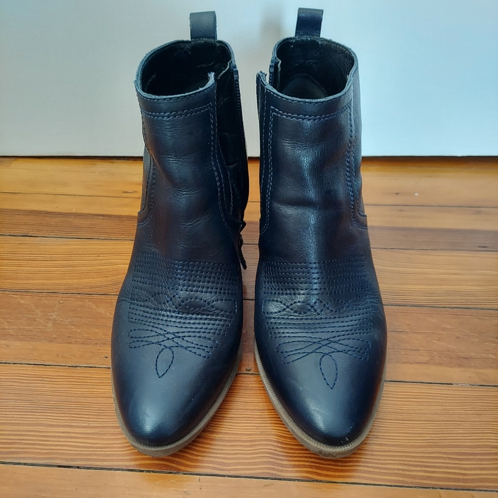 Franco Sarto navy leather cowboy booties 6